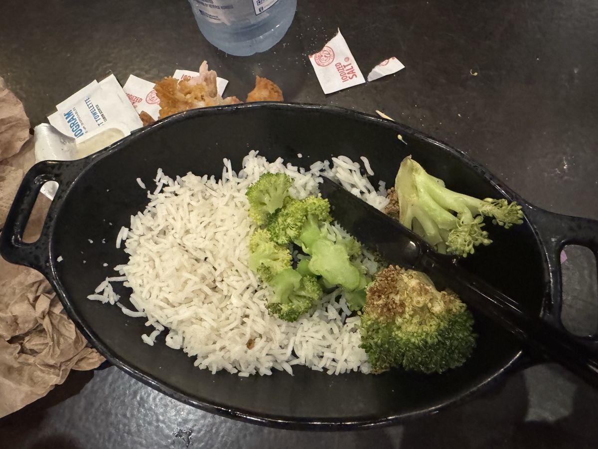 The dry rice, broccoli, and fried chicken at Docking Bay 7, with no butter in sight